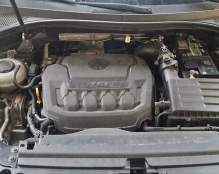 Сірий Фольксваген Тігуан, об'ємом двигуна 2 л та пробігом 84 тис. км за 18500 $, фото 27 на Automoto.ua