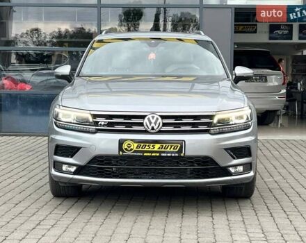 Сірий Фольксваген Тігуан, об'ємом двигуна 2 л та пробігом 40 тис. км за 28200 $, фото 1 на Automoto.ua