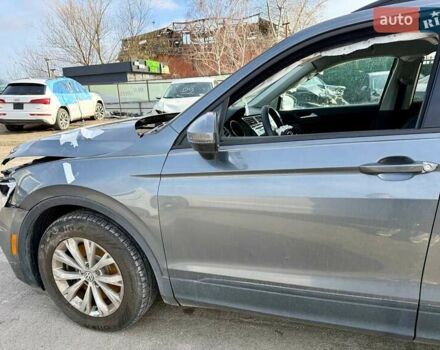 Серый Фольксваген Тигуан, объемом двигателя 2 л и пробегом 91 тыс. км за 11300 $, фото 14 на Automoto.ua