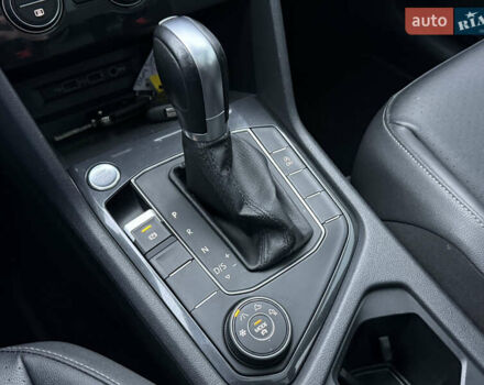 Сірий Фольксваген Тігуан, об'ємом двигуна 2 л та пробігом 62 тис. км за 21500 $, фото 54 на Automoto.ua