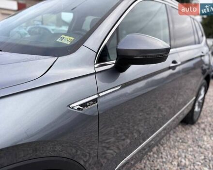 Серый Фольксваген Тигуан, объемом двигателя 1.98 л и пробегом 101 тыс. км за 24999 $, фото 9 на Automoto.ua