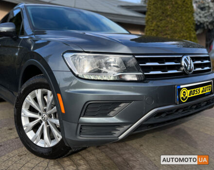 Сірий Фольксваген Тігуан, об'ємом двигуна 2 л та пробігом 136 тис. км за 19300 $, фото 9 на Automoto.ua