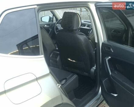 Серый Фольксваген Тигуан, объемом двигателя 1.98 л и пробегом 73 тыс. км за 21000 $, фото 6 на Automoto.ua