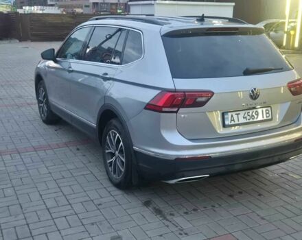 Серый Фольксваген Тигуан, объемом двигателя 2 л и пробегом 73 тыс. км за 21000 $, фото 3 на Automoto.ua