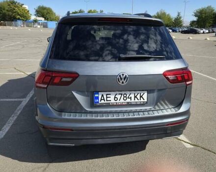 Серый Фольксваген Тигуан, объемом двигателя 1.98 л и пробегом 92 тыс. км за 17500 $, фото 3 на Automoto.ua