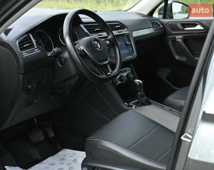 Серый Фольксваген Тигуан, объемом двигателя 1.98 л и пробегом 63 тыс. км за 19250 $, фото 19 на Automoto.ua