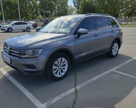 Серый Фольксваген Тигуан, объемом двигателя 1.98 л и пробегом 92 тыс. км за 17500 $, фото 9 на Automoto.ua