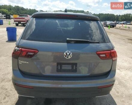 Серый Фольксваген Тигуан, объемом двигателя 2 л и пробегом 104 тыс. км за 4200 $, фото 5 на Automoto.ua
