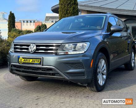 Сірий Фольксваген Тігуан, об'ємом двигуна 2 л та пробігом 136 тис. км за 19300 $, фото 2 на Automoto.ua