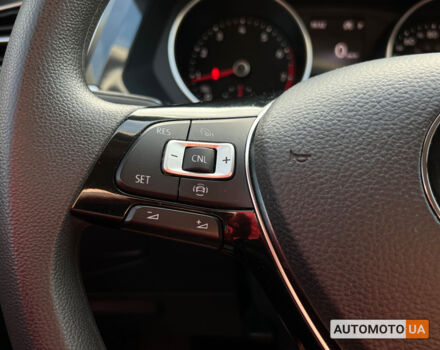 Сірий Фольксваген Тігуан, об'ємом двигуна 2 л та пробігом 136 тис. км за 19300 $, фото 21 на Automoto.ua