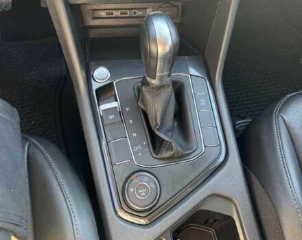 Сірий Фольксваген Тігуан, об'ємом двигуна 2 л та пробігом 103 тис. км за 13000 $, фото 8 на Automoto.ua