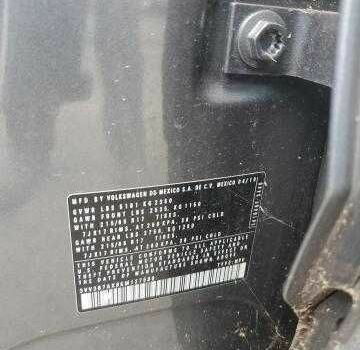 Серый Фольксваген Тигуан, объемом двигателя 2 л и пробегом 104 тыс. км за 4200 $, фото 12 на Automoto.ua