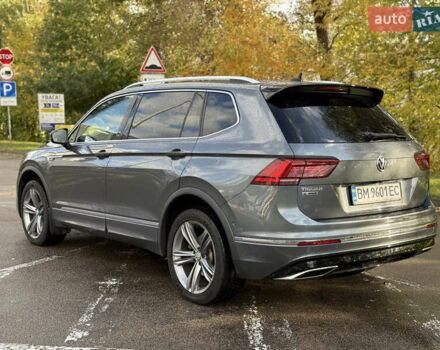 Серый Фольксваген Тигуан, объемом двигателя 2 л и пробегом 295 тыс. км за 25900 $, фото 5 на Automoto.ua