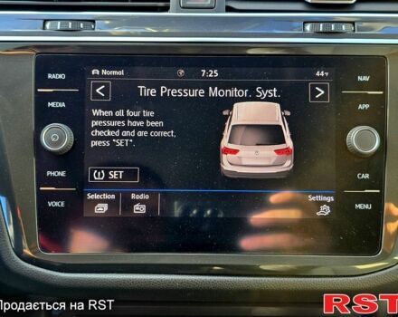 Сірий Фольксваген Тігуан, об'ємом двигуна 2 л та пробігом 147 тис. км за 21950 $, фото 8 на Automoto.ua