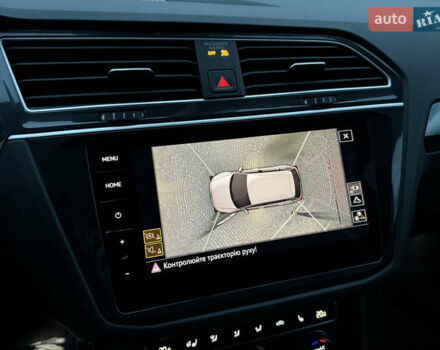 Серый Фольксваген Тигуан, объемом двигателя 2 л и пробегом 143 тыс. км за 29500 $, фото 44 на Automoto.ua