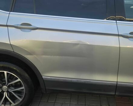 Серый Фольксваген Тигуан, объемом двигателя 2 л и пробегом 73 тыс. км за 21000 $, фото 15 на Automoto.ua