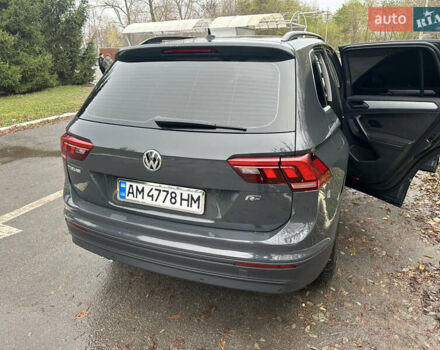 Сірий Фольксваген Тігуан, об'ємом двигуна 1.98 л та пробігом 181 тис. км за 27800 $, фото 7 на Automoto.ua