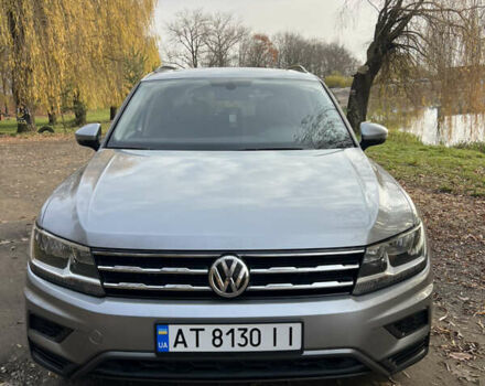 Сірий Фольксваген Тігуан, об'ємом двигуна 1.98 л та пробігом 113 тис. км за 19000 $, фото 3 на Automoto.ua