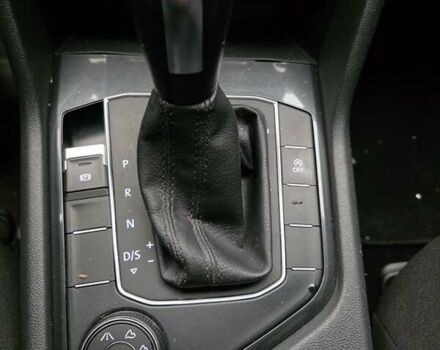 Серый Фольксваген Тигуан, объемом двигателя 2 л и пробегом 186 тыс. км за 14849 $, фото 25 на Automoto.ua