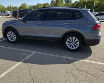 Серый Фольксваген Тигуан, объемом двигателя 1.98 л и пробегом 92 тыс. км за 17500 $, фото 8 на Automoto.ua