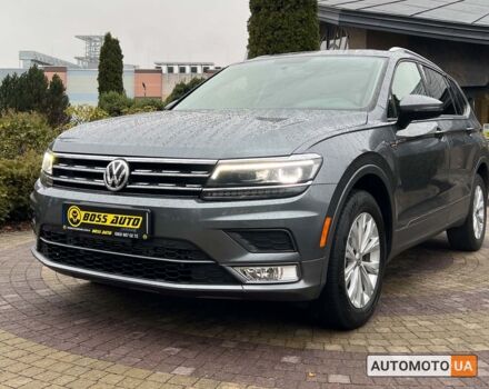 Сірий Фольксваген Тігуан, об'ємом двигуна 2 л та пробігом 53 тис. км за 20500 $, фото 2 на Automoto.ua