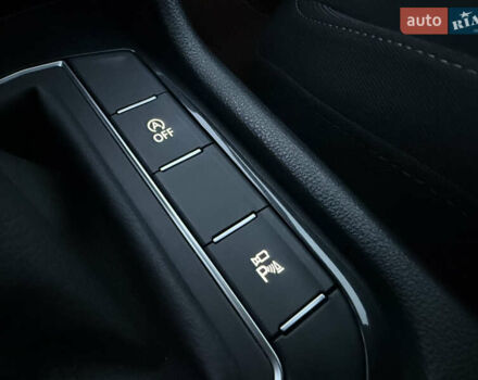 Серый Фольксваген Тигуан, объемом двигателя 2 л и пробегом 143 тыс. км за 29500 $, фото 59 на Automoto.ua