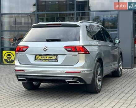 Сірий Фольксваген Тігуан, об'ємом двигуна 2 л та пробігом 40 тис. км за 28200 $, фото 6 на Automoto.ua
