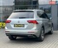 Сірий Фольксваген Тігуан, об'ємом двигуна 2 л та пробігом 40 тис. км за 28200 $, фото 6 на Automoto.ua