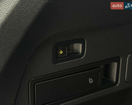 Сірий Фольксваген Тігуан, об'ємом двигуна 1.98 л та пробігом 230 тис. км за 27700 $, фото 120 на Automoto.ua