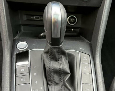 Серый Фольксваген Тигуан, объемом двигателя 2 л и пробегом 241 тыс. км за 26999 $, фото 81 на Automoto.ua