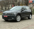 Серый Фольксваген Тигуан, объемом двигателя 2 л и пробегом 143 тыс. км за 29500 $, фото 1 на Automoto.ua
