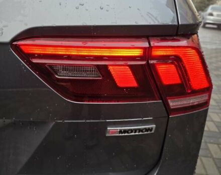 Серый Фольксваген Тигуан, объемом двигателя 2 л и пробегом 186 тыс. км за 14849 $, фото 15 на Automoto.ua