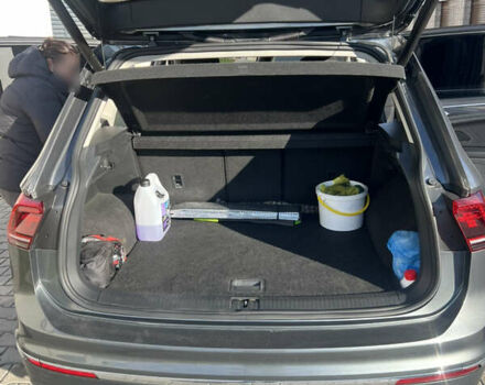 Серый Фольксваген Тигуан, объемом двигателя 1.98 л и пробегом 70 тыс. км за 26000 $, фото 9 на Automoto.ua