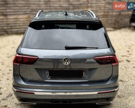 Сірий Фольксваген Тігуан, об'ємом двигуна 1.98 л та пробігом 230 тис. км за 27700 $, фото 38 на Automoto.ua
