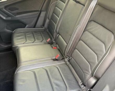 Серый Фольксваген Тигуан, объемом двигателя 1.97 л и пробегом 76 тыс. км за 28000 $, фото 9 на Automoto.ua