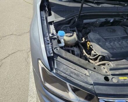 Серый Фольксваген Тигуан, объемом двигателя 1.98 л и пробегом 92 тыс. км за 17500 $, фото 25 на Automoto.ua