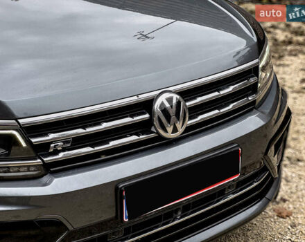 Сірий Фольксваген Тігуан, об'ємом двигуна 1.98 л та пробігом 230 тис. км за 27700 $, фото 44 на Automoto.ua