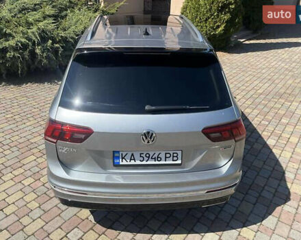 Сірий Фольксваген Тігуан, об'ємом двигуна 1.98 л та пробігом 110 тис. км за 23200 $, фото 11 на Automoto.ua