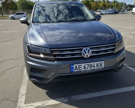 Серый Фольксваген Тигуан, объемом двигателя 1.98 л и пробегом 92 тыс. км за 17500 $, фото 5 на Automoto.ua