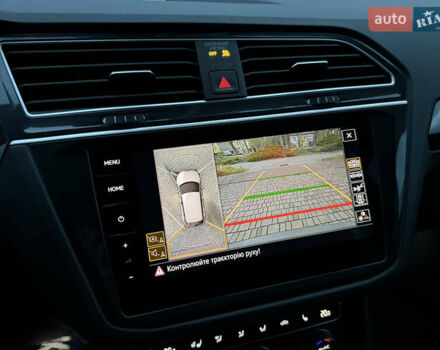 Серый Фольксваген Тигуан, объемом двигателя 2 л и пробегом 143 тыс. км за 29500 $, фото 43 на Automoto.ua