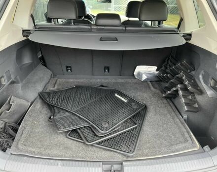 Серый Фольксваген Тигуан, объемом двигателя 2 л и пробегом 38 тыс. км за 10400 $, фото 12 на Automoto.ua