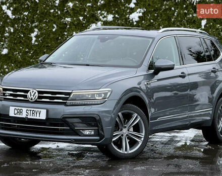 Серый Фольксваген Тигуан, объемом двигателя 2 л и пробегом 241 тыс. км за 26999 $, фото 6 на Automoto.ua