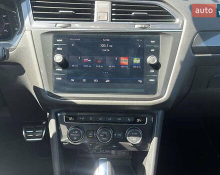 Сірий Фольксваген Тігуан, об'ємом двигуна 1.98 л та пробігом 110 тис. км за 23200 $, фото 30 на Automoto.ua