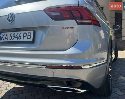 Сірий Фольксваген Тігуан, об'ємом двигуна 1.98 л та пробігом 110 тис. км за 23200 $, фото 20 на Automoto.ua