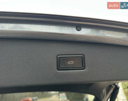 Серый Фольксваген Тигуан, объемом двигателя 1.97 л и пробегом 230 тыс. км за 27100 $, фото 28 на Automoto.ua