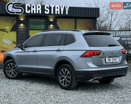 Сірий Фольксваген Тігуан, об'ємом двигуна 2 л та пробігом 62 тис. км за 21500 $, фото 15 на Automoto.ua