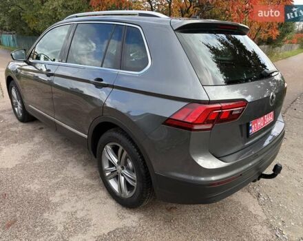 Сірий Фольксваген Тігуан, об'ємом двигуна 1.98 л та пробігом 164 тис. км за 25500 $, фото 3 на Automoto.ua
