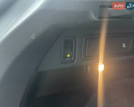 Серый Фольксваген Тигуан, объемом двигателя 1.97 л и пробегом 195 тыс. км за 28000 $, фото 26 на Automoto.ua