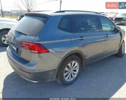 Сірий Фольксваген Тігуан, об'ємом двигуна 2 л та пробігом 74 тис. км за 11390 $, фото 4 на Automoto.ua