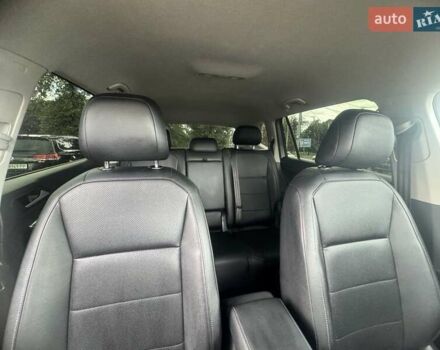 Сірий Фольксваген Тігуан, об'ємом двигуна 1.98 л та пробігом 171 тис. км за 20500 $, фото 20 на Automoto.ua